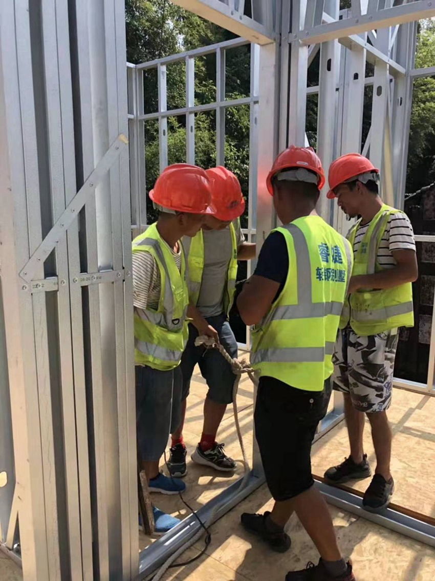 337P粉嫩大胆色噜噜噜 宿迁轻钢别墅设计公司 30万起建别墅【抗9级地震】(图4) 337P粉嫩大胆色噜噜噜 宿迁轻钢别墅设计公司 30万起建别墅【抗9级地震】(图4)