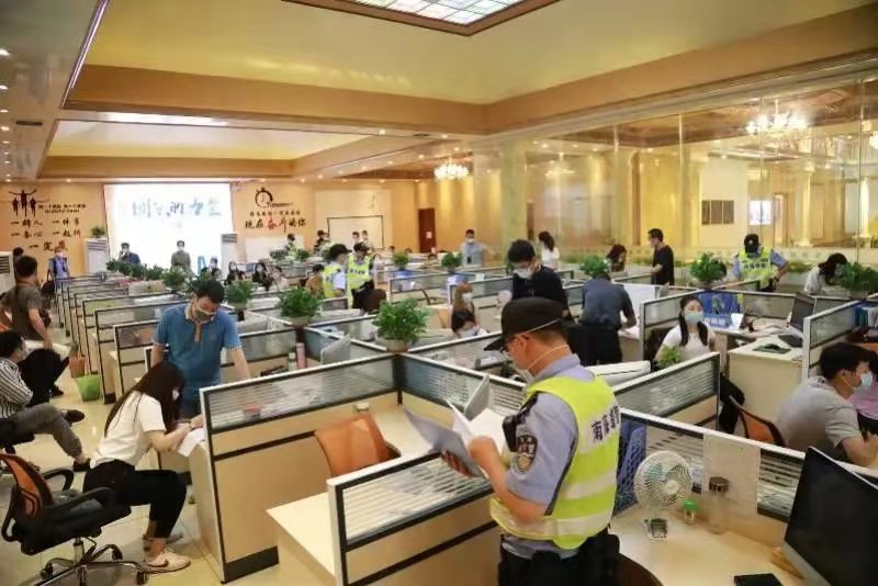 337P裸模啪啪人体私拍 轻钢套路公司被抓,建轻钢别墅必须要认准正规厂家(图2) 睿婕轻钢别墅