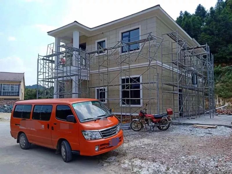337P裸模啪啪人体私拍 轻钢别墅不牢固?一打就烂?来看看轻钢的正规施工过程就知道了(图9) 睿婕轻钢别墅